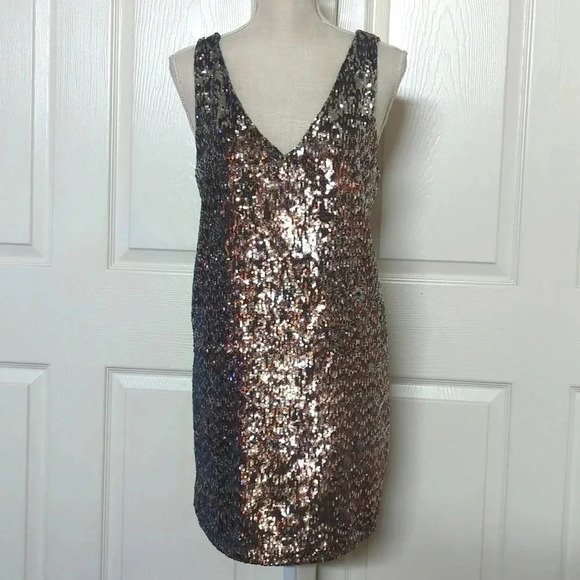 Sam Edelman Winter Folklore V-Neck Sleeveless Sequin Mini Dress - Picture 2 of 6
